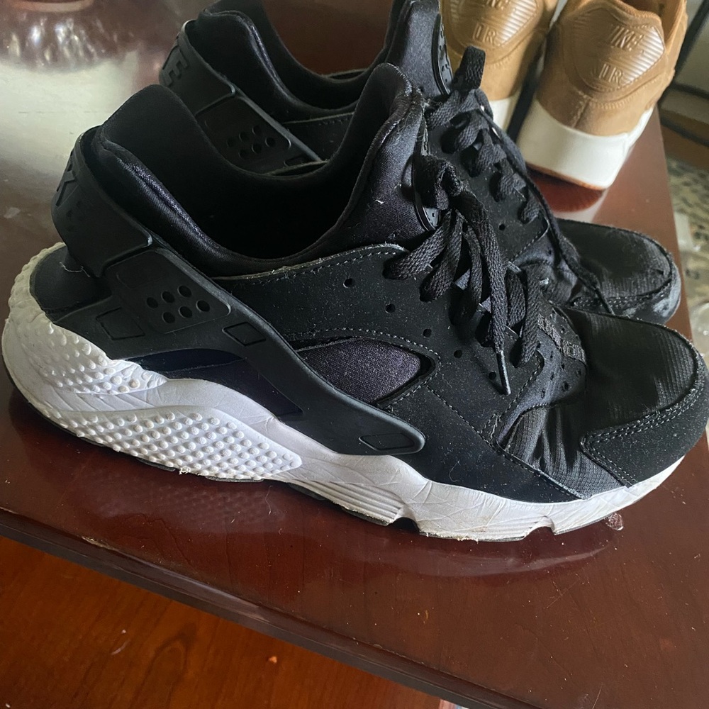 Nike shoes